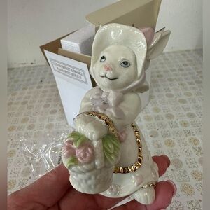 Lenox Ceramic Bunny “Easter Blossoms” Figurine